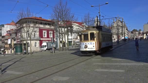 Porto Portugal Circa Feb 2019 Eléctrico Vintage Centro Cidade Velha — Vídeo de Stock