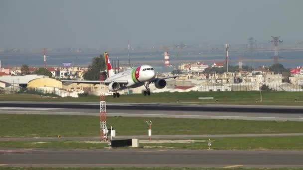 Lisbon Portugalia Circa Feb 2019 Samolot Airbus A320 Tnj Tap — Wideo stockowe