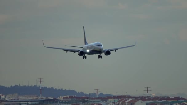 Lisbon Portugalia Circa Feb 2019 Samolot Boeing 737 Fon Ryanair — Wideo stockowe