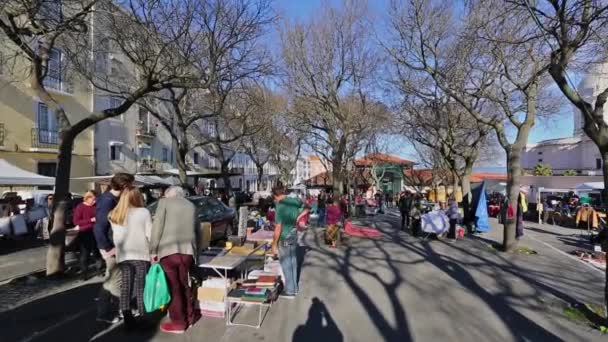 Lisbon Portugal Circa Feb 2019 Straatvlooienmarkt Santa Clara Nabij Het — Stockvideo