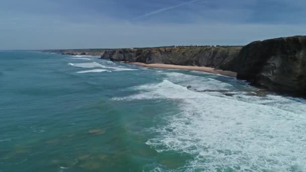 Літаючи Над Чудовим Піщаним Пляжем Атлантичному Узбережжі Португалії Європа — стокове відео