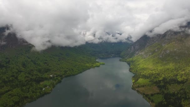 Slovenya Daki Dağların Arasında Bohinjsko Jezero Nun Hava Manzarası — Stok video