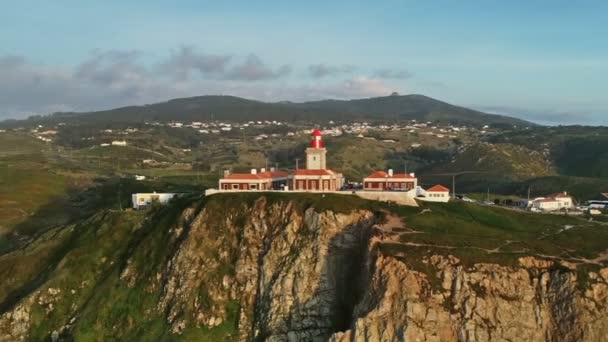 Flyg Runt Fyren Vid Cape Roca Cabo Roca Vid Solnedgången — Stockvideo