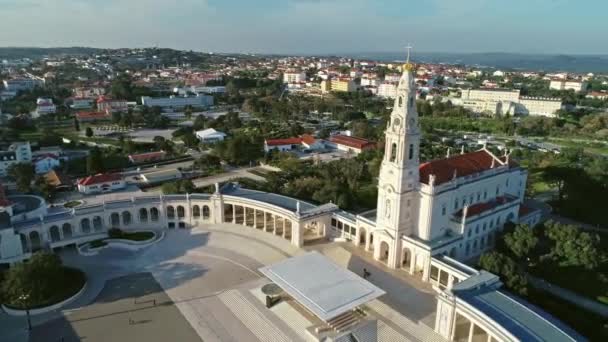 Lotnisko Widokiem Kompleks Katedralny Kościół Fatimie Katolickie Centrum Pielgrzymkowe Portugalii — Wideo stockowe