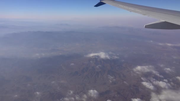 Vista Desde Avión Volando Sobre Las Montañas Asia Central — Vídeos de Stock