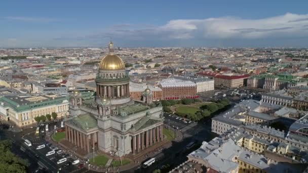 Repülés Szent Izsák Katedrális Közelében Szentpétervár Belvárosa Oroszország — Stock videók