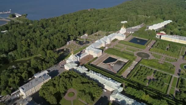 Lot Dookoła Pałacu Petrodvorets Peterhof Park Przedmieście Sankt Petersburga Rosja — Wideo stockowe