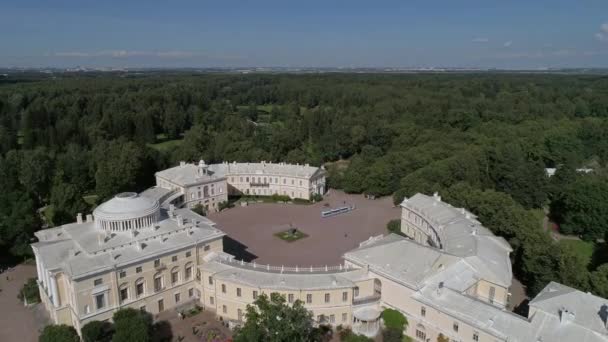 Flug Uber Den Palast Pavlovsky Park Einem Vorort Von Petersburg Stock Footage Videos C Kokhanchikov Depositphotos