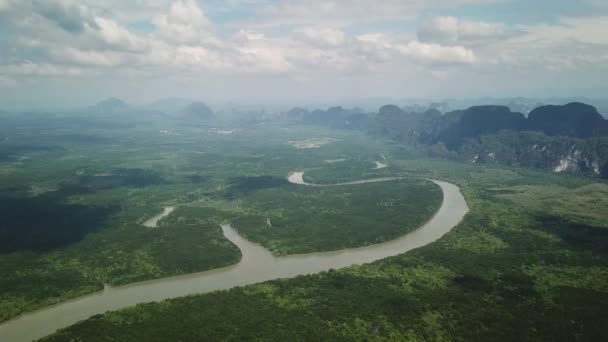 Αεροφωτογραφία Του Κόλπου Phang Nga Μαγγρόβια Δάσος Και Λόφους Στη — Αρχείο Βίντεο