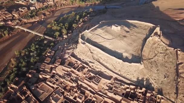 Αεροφωτογραφία Στο Kasbah Ait Ben Haddou Στα Βουνά Atlas Μαρόκο — Αρχείο Βίντεο