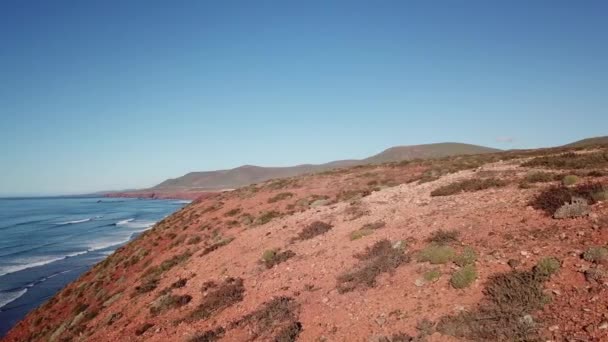 Vista Aérea Praia Legzira Com Rochas Arqueadas Costa Atlântica Marrocos — Vídeo de Stock