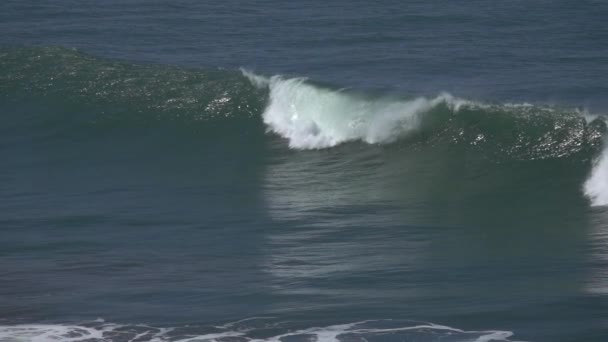 Stor Stormig Ocean Våg Slow Motion — Stockvideo