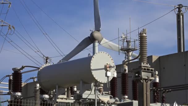 風力タービンおよび電気機器の回転 風力発電 — ストック動画