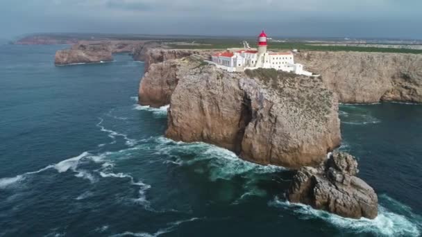 Vista Aérea Alrededor Del Faro Cabo Sao Vicente Sagres Portugal — Vídeo de stock