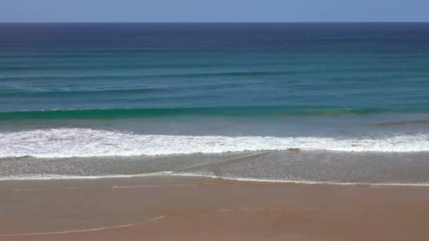 Увлекательный Пейзаж Песчаным Пляжем Побережье Атлантического Океана Моро — стоковое видео