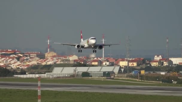 Lisbon Portugal Circa Feb 2019 Embrujador Aviones Erj 190Lr Tpr — Vídeo de stock