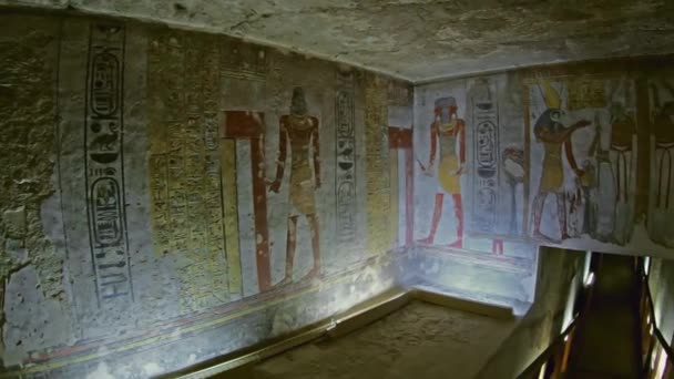 Starověké barvy egyptské obrázky na zdi — Stock video
