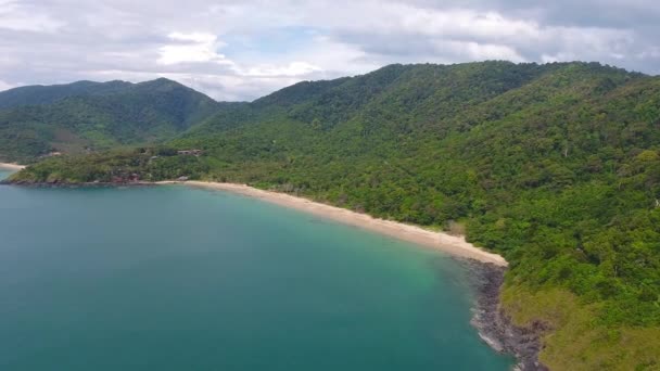 Vue Aérienne De La Belle Plage De Bambou En Thaïlande — Video