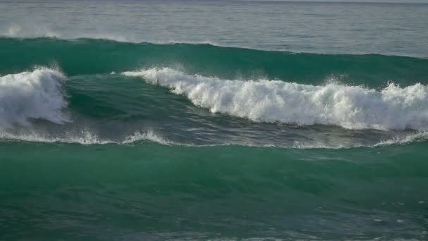 Nagy Viharos Óceáni Hullám Lassított Felvétel — Stock videók