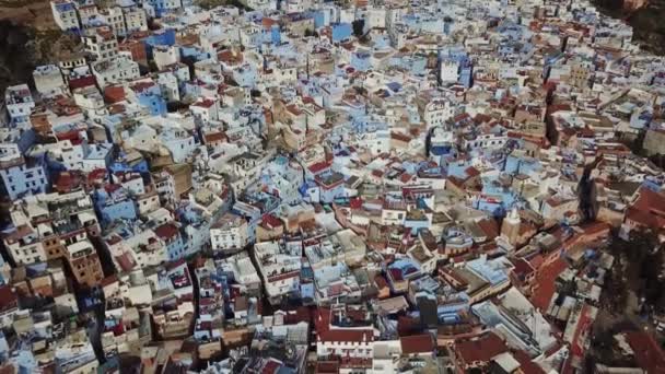 有名なメディナブルー旧市街の空中ビュー Chefchaouen モロッコ — ストック動画