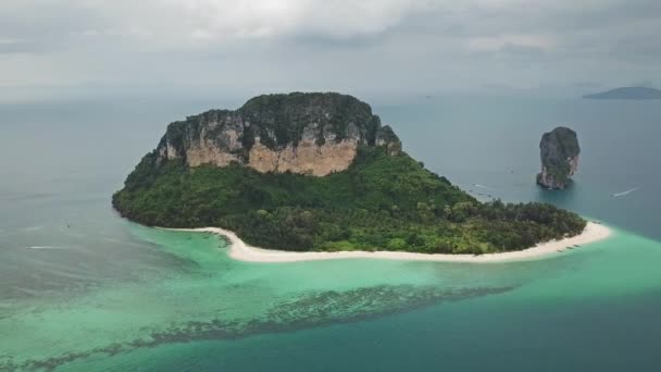 Veduta Aerea Panoramica Delle Isole Tropicali Poda Chicken Krabi Thailandia — Video Stock