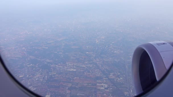 Luchtfoto Uitzicht Bangkok Stad Vanaf Het Vliegtuig — Stockvideo