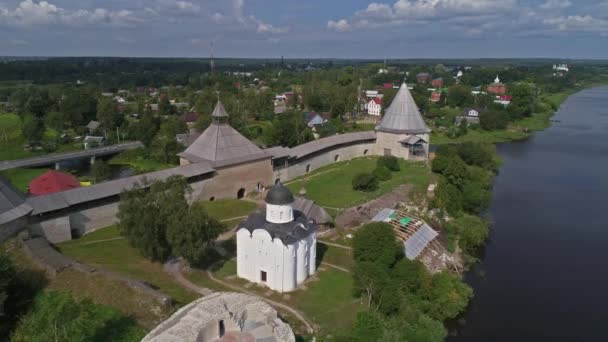 Vuelo Sobre Fortaleza Staraya Ladoga Río Volkhov Rusia — Vídeos de Stock