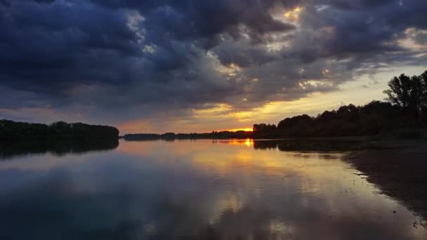 Morning river landscape at dawn, timelapse — Stock Video