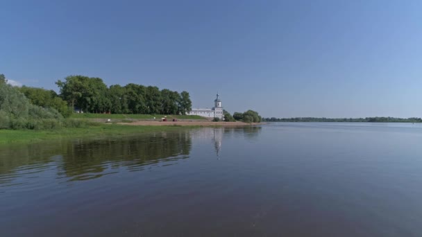 聖ジョージ ユリエフ の空中ビューヴェリキー ノヴゴロド ロシア 4Kの正教会の男性修道院 — ストック動画