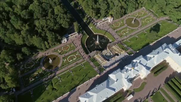 Vuelo Sobre Palacio Petrodvorets Peterhof Park Suburbio San Petersburgo Rusia — Vídeo de stock
