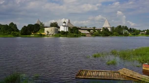 Fortaleza Staraya Ladoga Rio Volkhov Região Leningrado Rússia Timelapse — Vídeo de Stock