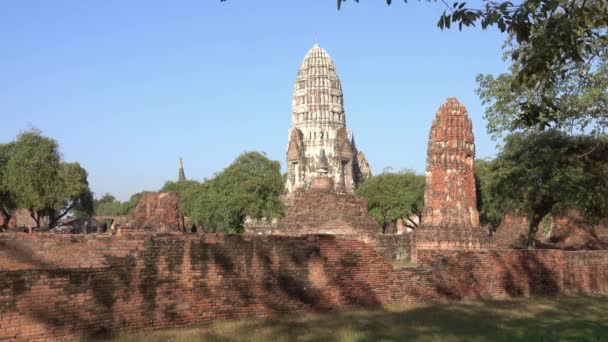 Templo Antigo Wat Ratchaburana Parque Histórico Ayuthaya Tailândia — Vídeo de Stock