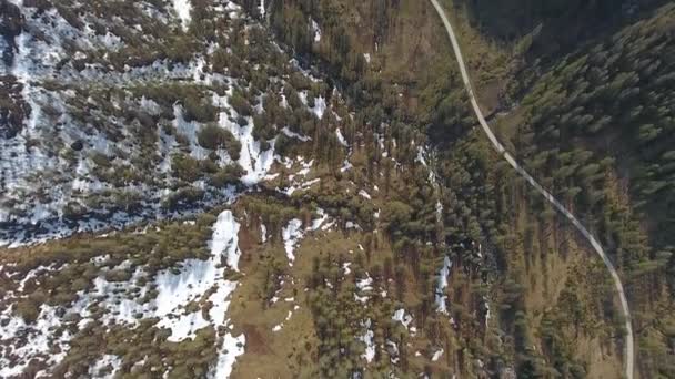 Vista Aerea Strada Montagna Innevata Primavera Alpi Svizzere Vista Inclinazione — Video Stock