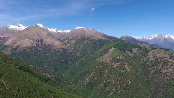 Paisaje Aéreo Cerca Del Lago Como Entre Montañas Italia — Vídeos de Stock