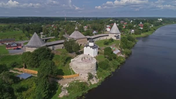 Vuelo Sobre Fortaleza Staraya Ladoga Río Volkhov Rusia — Vídeos de Stock