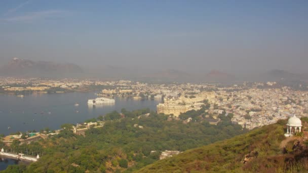 Landschap Met Meer Paleizen Udaipur Stad India Panorama Timelapse — Stockvideo