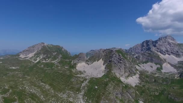 Vista Aérea Bobotov Kuk Otras Montañas Parque Durmitor Montenegro Panorama — Vídeo de stock