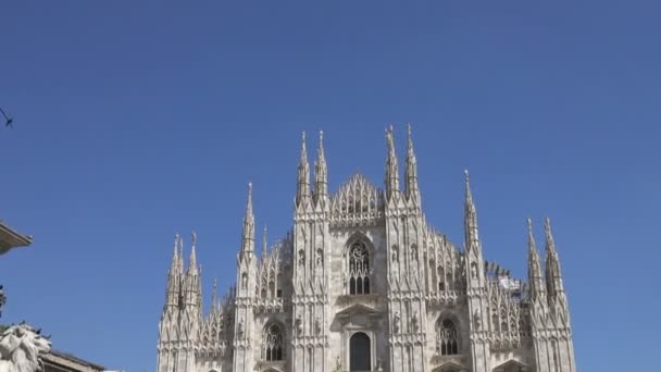 Katedra Mediolanie Duomo Milano Pomnik Victora Emanuela Piazza Del Duomo — Wideo stockowe