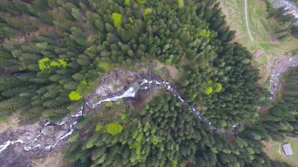 Voando Para Baixo Sobre Cascata Lares Cachoeira Primavera Itália — Vídeo de Stock