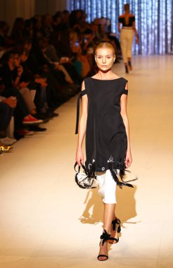 39 Ukrayna moda haftası Kiev, Ukrayna