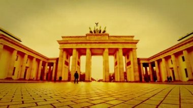Brandenburg Kapısı Berlin, Almanya (zaman atlamalı)