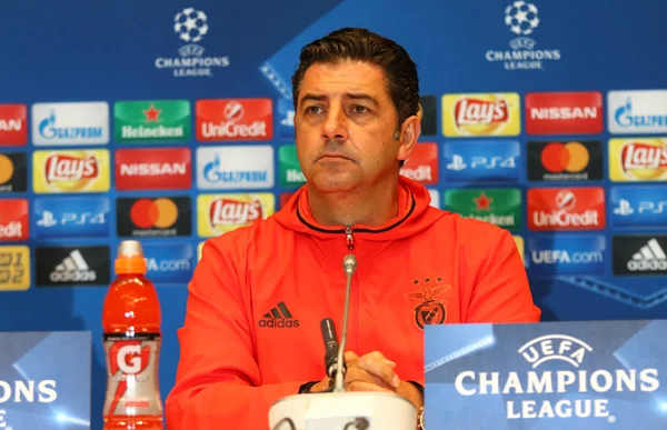 Uefa Champions League Dynamo Kiew benfica: Pressekonferenz — Stockfoto