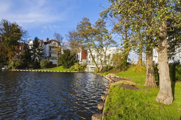 Tuin in centrum van Lübeck city, Duitsland — Stockfoto