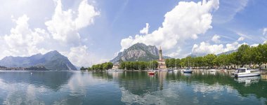 Panoramik Como Lake City'deki Lecco, İtalya