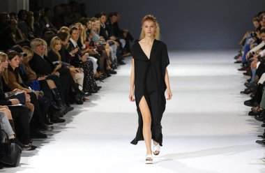 39 Ukrayna moda haftası Kiev, Ukrayna
