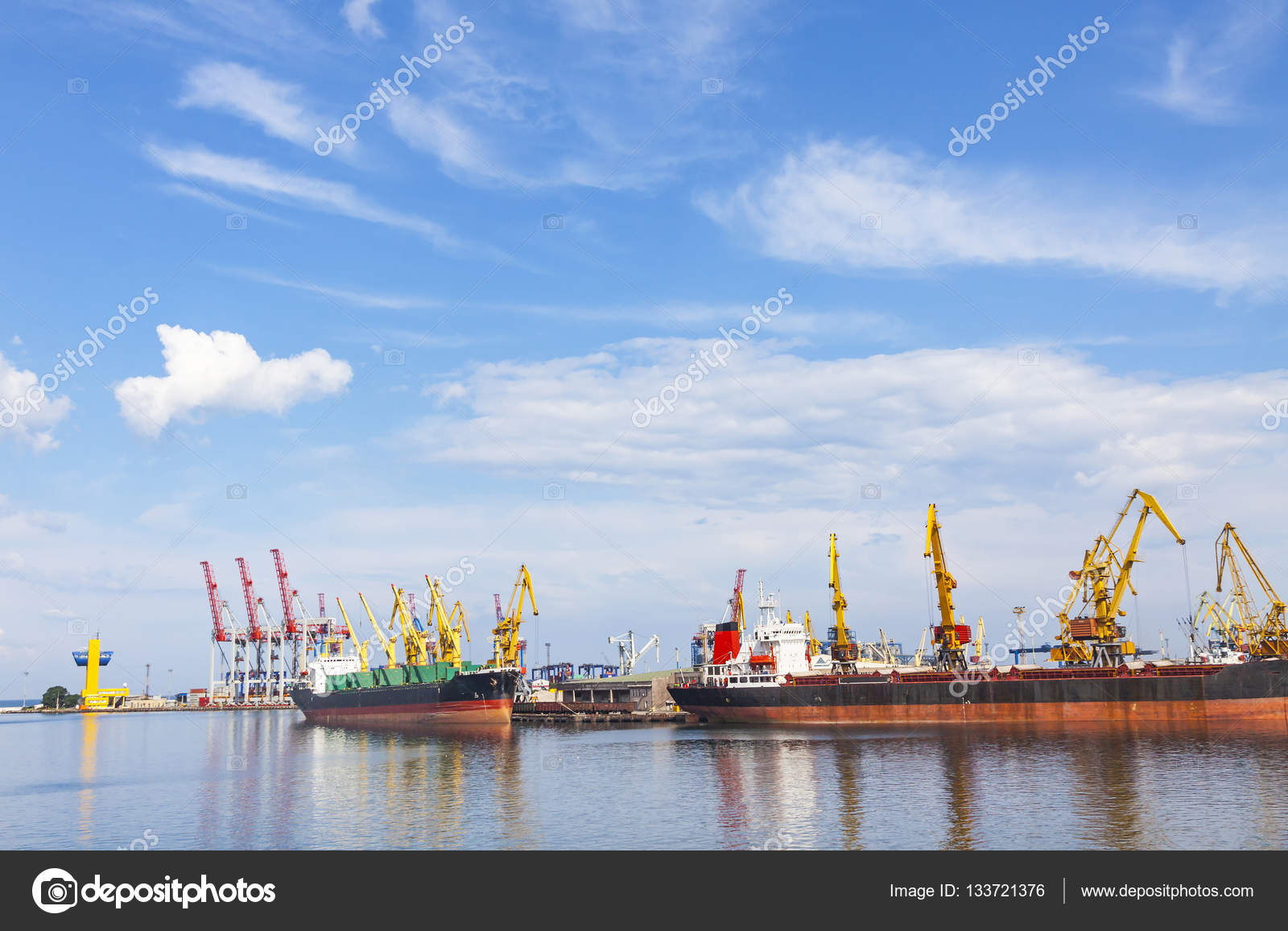 Sea port of Odessa, Black Sea, Ukraine — Stock Photo © katatonia82 