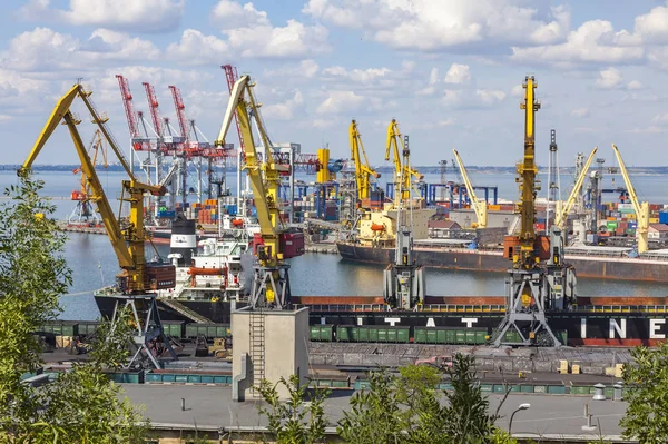 Porto marítimo de Odessa, Mar Negro, Ucrânia — Fotografia de Stock