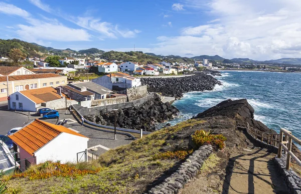 Ponta Delgada i Atlantic coast na Sao Miguel island, Azory, P — Zdjęcie stockowe