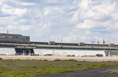 Berlin Tempelhof Airport, Berlin, Almanya'nın eski Havaalanı