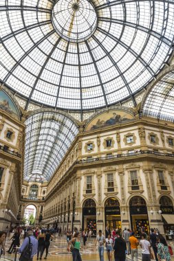 Galleria vittorio emanuele alışveriş merkezi Milano, İtalya